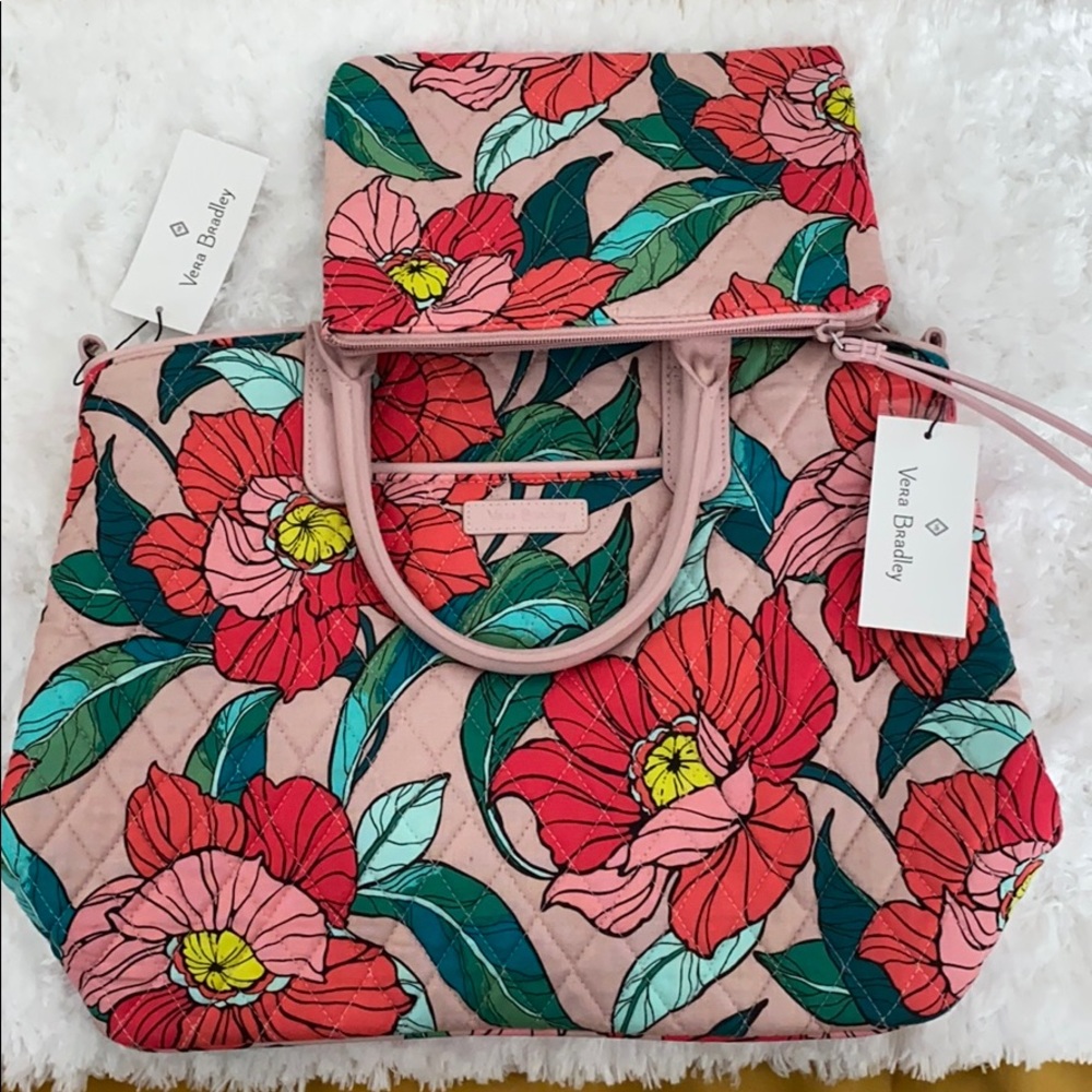FIRM NWT Vera Bradley MYSTERY BOX VALUED UP TO 100.00 ‼️ - Picture 8 of 15